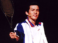 森山栄治